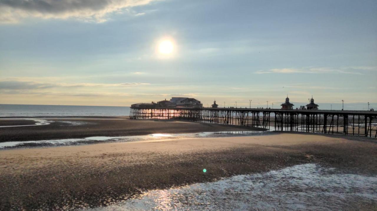 The Winter Garden Suites Blackpool Exterior foto